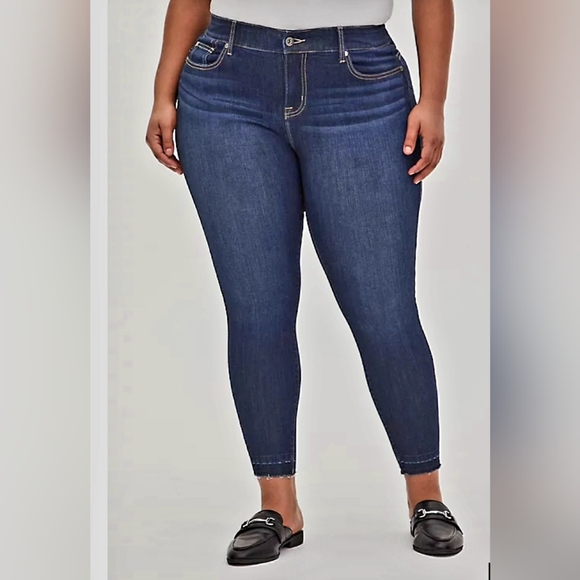 Torrid Women's Denim Jeans Super High Rise Stretch Skinny Ankle Length 18 Size - Picture 8 of 16